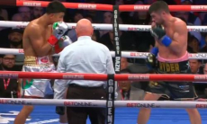 Видео полного боя Хайме Мунгия — Джон Райдер за титул WBC с избиением и нокаутом