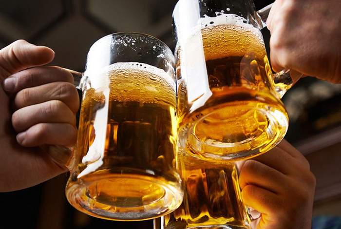 Врач-нарколог раскрыл опасность употребления безалкогольного пива