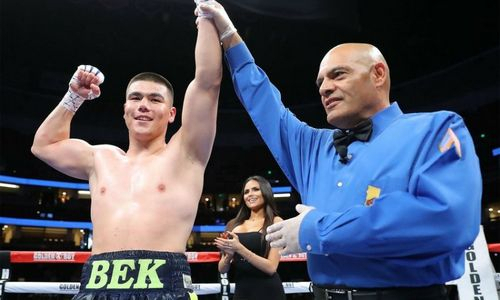 Звездный узбекистанский боксер раскрыл свой гонорар за бой в США