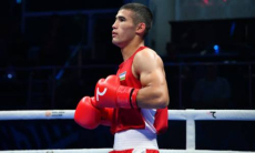 Казахский чемпион мира отказался выходить на бой за выход в финал международного турнира