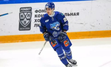 «Надо уже выигрывать». Молодой хоккеист «Барыса» о домашнем поражении «Спартаку» и выездной серии КХЛ
