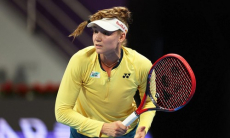 Елена Рыбакина получила предупреждение перед финальной битвой с первой ракеткой мира