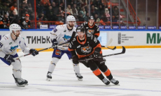 Видео шайб матча КХЛ «Амур» — «Барыс» 2:1