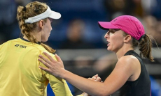 «Это было невозможно». Елена Рыбакина назвала переломный момент проигранного финала в Дохе