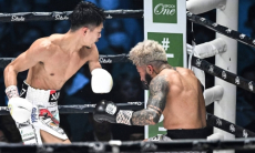 Чемпион мира WBC нокаутом проиграл свой титул. Видео