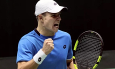 Теннисист из Казахстана на невероятном камбэке выиграл третий подряд турнир в США