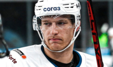 «Один в поле воин». Хоккеист «Барыса» высказался о неудачном сезоне