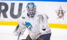 Вратарь «Барыса» стал автором одного из лучших сэйвов февраля в КХЛ