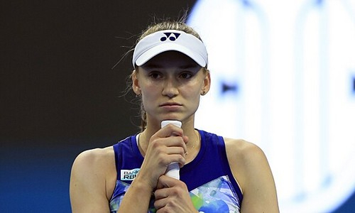 Елена Рыбакина продолжила падение в рейтинге WTA