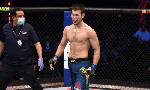 «Я стану первым, кто его побьет». Дерзкий выскочка из UFC пригрозил Шавкату Рахмонову