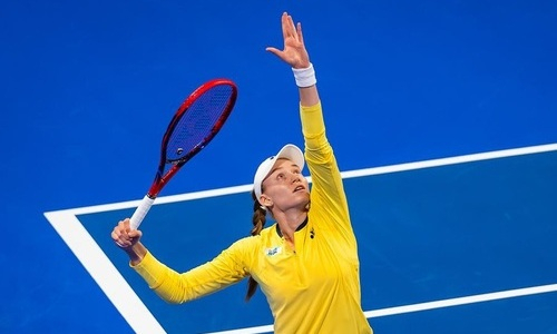 Елена Рыбакина на характере обыграла финалистку US Open и вышла в полуфинал турнира в Дохе