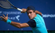 Казахстанский теннисист на очередном разгроме вышел в четвертьфинал турнира в Аргентине
