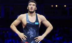 «Это губит наш спорт». Ситуация с историческим чемпионом мира по борьбе из Казахстана вызвала возмущение