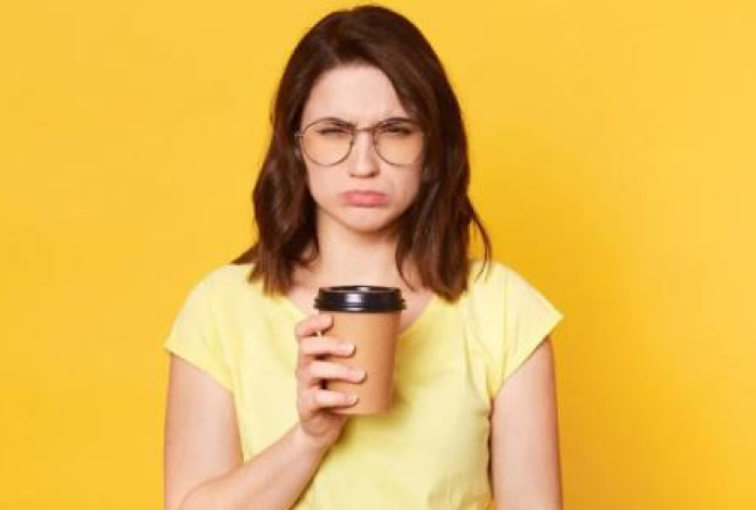 Названы семь жутких причин, почему вам нужно перестать пить кофе литрами прямо сейчас
