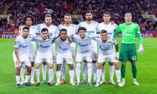 «Иди отсюда!». Фанаты «Зенита» жестко раскритиковали игру Алипа в дерби со «Спартаком»