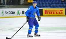 Хоккеист сборной Казахстана ответил на вопрос о возвращении в «Барыс»