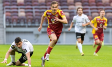 Российский клуб избежал поражения после замены футболиста сборной Казахстана