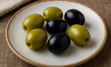 Сколько оливок или маслин можно есть в день — многие даже не могут себе представить
