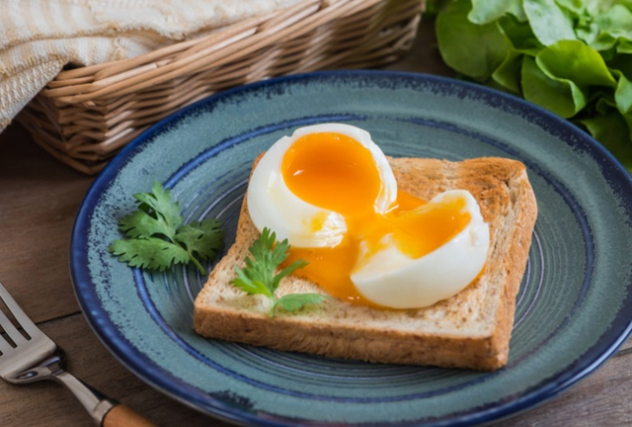 Как правильно есть яйца, если у вас высокий уровень холестерина