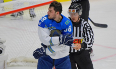 «Для них это могло закончиться плохо». Хоккеист сборной Казахстана рассказал о драке со Словакией на ЧМ-2024