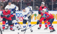 Разгром с пятью шайбами решил исход матча чемпионата мира по хоккею