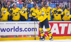 Разгром выявил абсолютного лидера группы Казахстана на ЧМ-2024 по хоккею