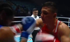 Узбекистанский боксер под флагом Казахстана учинил разгром и вышел в полуфинал