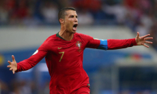 Главный тренер сборной Португалии объяснил включение Роналду в состав на Евро-2024
