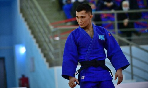 Казахстанский дзюдоист вышел в полуфинал Grand Slam в Душанбе