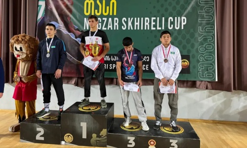 Казахстанские вольники привезли из Грузии 13 медалей