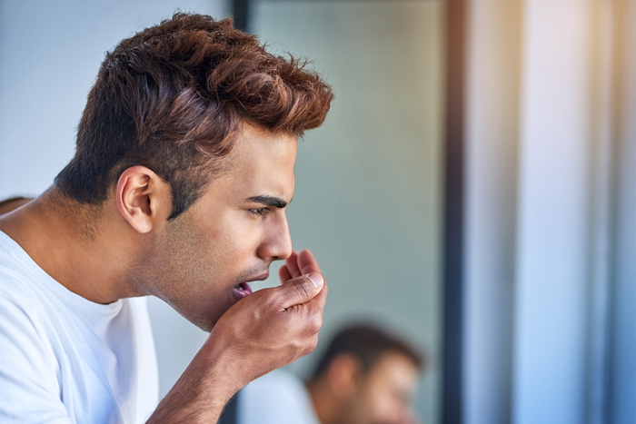 Стоматолог назвала распространенные причины неприятного запаха изо рта