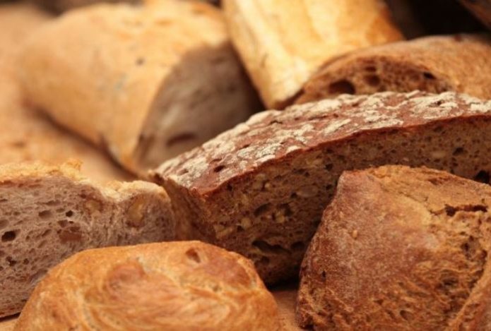 Назван самый вредный хлеб. Состоит из крахмала, соли и сахара — лишен всего ценного для организма