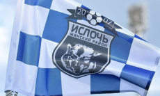 Два казахстанских футболиста узнали хорошую новость от УЕФА