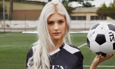 Российская порноактриса пообещала сделать это каждому, кто в финале Евро-2024 угадает счет