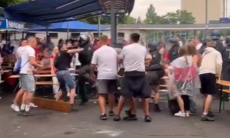 Полицейские избили болельщиков на Евро-2024. Видео