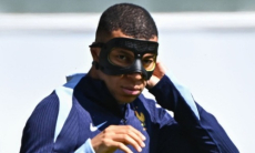 УЕФА вынес решение по новой маске Мбаппе