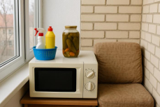 Эти четыре вещи нельзя хранить на балконе — грубые ошибки многих людей