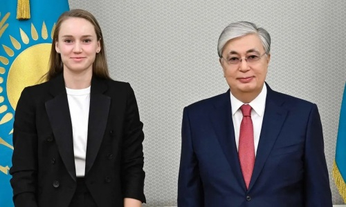 Президент Казахстана поздравил Елену Рыбакину