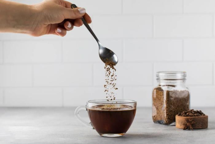 Вы неправильно готовите растворимый кофе — вот что надо делать