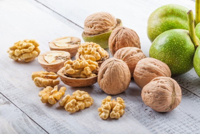 Этот полный белками и витаминами орех помогает очистить кровь и сосуды — ешьте чаще