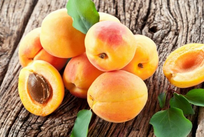 Персик против абрикоса — какой фрукт полезнее