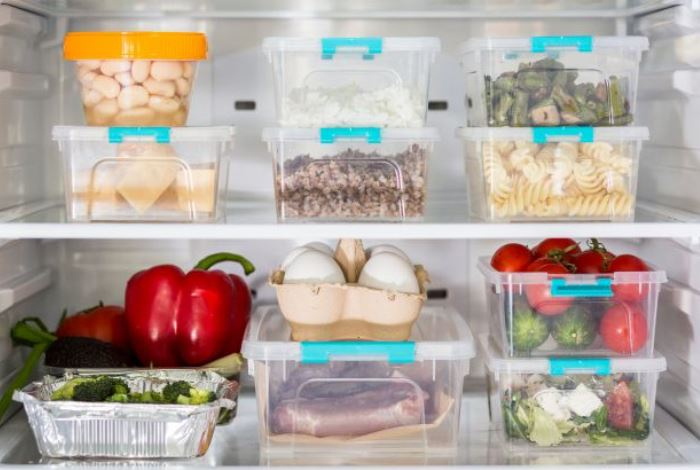 Выбросьте, чтобы не отравиться — какие продукты утилизировать после отключения холодильника
