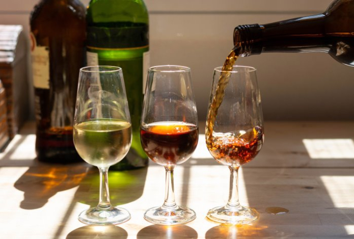 Назван самый беспощадный к организму алкоголь. Хуже водки и виски — похмелье будет целый день