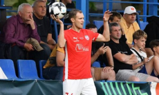 Сухим разгромом обернулся матч европейского клуба казахстанского форварда