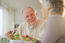 Эти четыре продукта надо есть на завтрак после 50 лет. Полезны для памяти, здоровья костей и микрофлоры кишечника