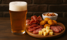 Почему нельзя пить пиво с соленой рыбой и с чем лучше его употреблять