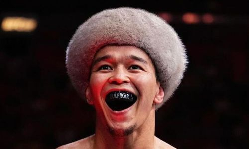 Казахстанский боец отметился достижением в UFC