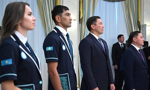 «Это для проводников поезда». Казахстанцы раскритиковали форму спортсменов на Олимпиаду-2024