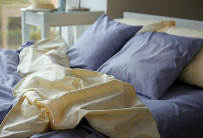 Как часто на самом деле нужно стирать постельное белье — эксперты поставили окончательную точку