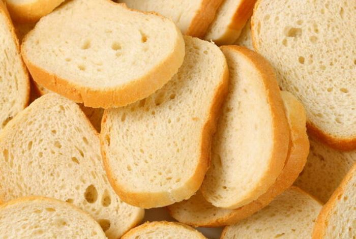 Вот почему нельзя покупать нарезанный белый хлеб